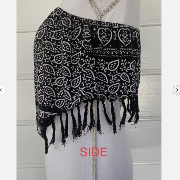 Paisley Print Bandanna Boho Crop Halter Top by PS Erin Wasson | PacSun | Medium - Picture 6 of 10